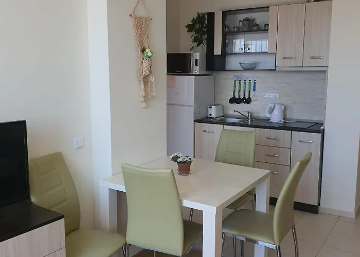 Golf Club - Premium Апартаменты Солнечный берег