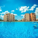 Apartment Holiday Fort And Orchid Fort Premium Apartments
