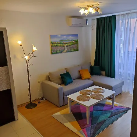 Golf Club - Premium Apartment