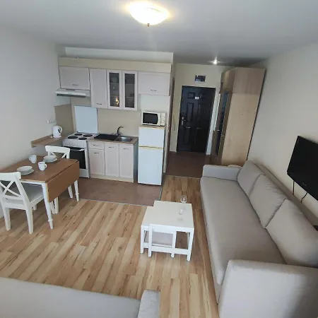 Golf Club - Premium Apartment